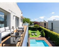 Lujosa unifamiliar a cuatro vientos con piscina y vistas de película en Can