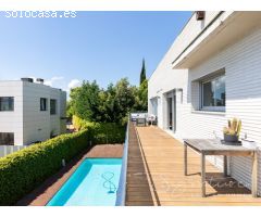 Lujosa unifamiliar a cuatro vientos con piscina y vistas de película en Can