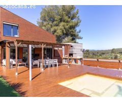 Exclusiva vivienda de diseño contemporáneo con piscina privada y alta eficiencia