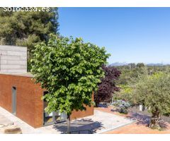 Exclusiva vivienda de diseño contemporáneo con piscina privada y alta eficiencia