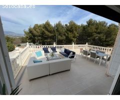 FANTÁSTICA VILLA EN ALBIR CON EXCELENTE VISTA
