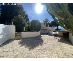FANTÁSTICA VILLA EN ALBIR CON EXCELENTE VISTA