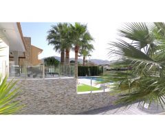 IMPRESIONANTE VILLA