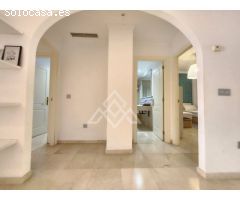FANTÁSTICA VILLA EN ALBIR CON EXCELENTE VISTA