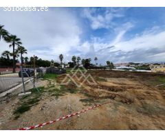Encantadora Villa Independiente de Estilo Andaluz en El Rosario, Marbella