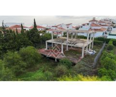 Encantadora Villa Independiente de Estilo Andaluz en El Rosario, Marbella
