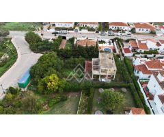Encantadora Villa Independiente de Estilo Andaluz en El Rosario, Marbella