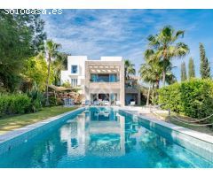 FANTÁSTICA VILLA EN ALBIR CON EXCELENTE VISTA