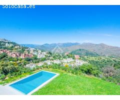 FANTÁSTICA VILLA EN ALBIR CON EXCELENTE VISTA