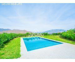 FANTÁSTICA VILLA EN ALBIR CON EXCELENTE VISTA
