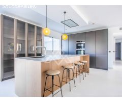 FANTÁSTICA VILLA EN ALBIR CON EXCELENTE VISTA
