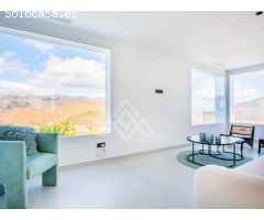 FANTÁSTICA VILLA EN ALBIR CON EXCELENTE VISTA