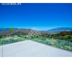 FANTÁSTICA VILLA EN ALBIR CON EXCELENTE VISTA
