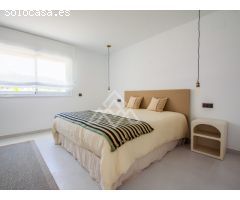 FANTÁSTICA VILLA EN ALBIR CON EXCELENTE VISTA