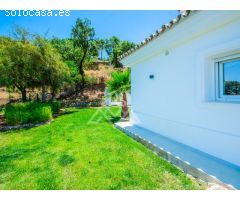 FANTÁSTICA VILLA EN ALBIR CON EXCELENTE VISTA