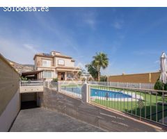 Exclusiva Villa Independiente con Impresionantes Vistas y Máxima Comodidad