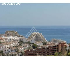 Exclusiva Villa Independiente con Impresionantes Vistas y Máxima Comodidad