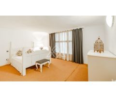 FANTÁSTICA VILLA EN ALBIR CON EXCELENTE VISTA