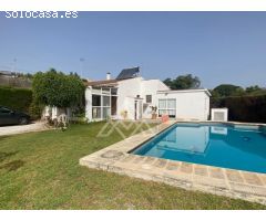 Estudio con terraza en primera línea de playa - Hotel PYR, Fuengirola