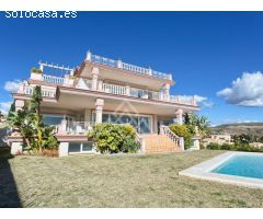 Estudio con terraza en primera línea de playa - Hotel PYR, Fuengirola