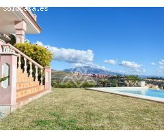 Estudio con terraza en primera línea de playa - Hotel PYR, Fuengirola