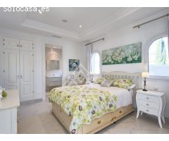 Estudio con terraza en primera línea de playa - Hotel PYR, Fuengirola