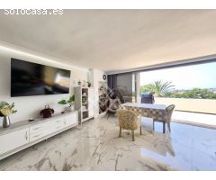 Espectacular Piso Reformado con Vistas al Mar en Riviera