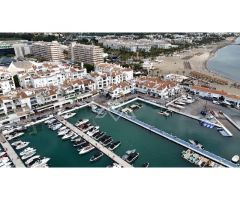 Encantador apartamento reformado en el corazón de Puerto Banús
