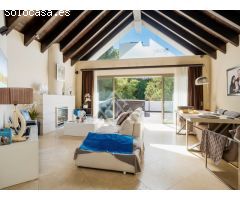 Exclusivo Ático Dúplex de 3 Dormitorios en Los Flamingos