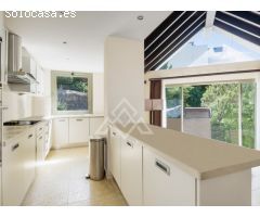 Exclusivo Ático Dúplex de 3 Dormitorios en Los Flamingos