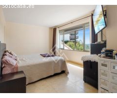 Exclusivo Ático Dúplex de 3 Dormitorios en Los Flamingos