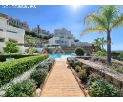 Exclusivo Ático Dúplex de 3 Dormitorios en Los Flamingos