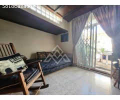 Villa de Ensueño para Golfistas con Vistas Panorámicas en Puerto del Almendro,