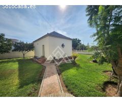 Villa de Ensueño para Golfistas con Vistas Panorámicas en Puerto del Almendro,