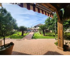 Villa de Ensueño para Golfistas con Vistas Panorámicas en Puerto del Almendro,