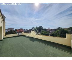 Villa de Ensueño para Golfistas con Vistas Panorámicas en Puerto del Almendro,