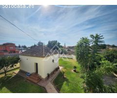 Villa de Ensueño para Golfistas con Vistas Panorámicas en Puerto del Almendro,