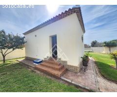 Villa de Ensueño para Golfistas con Vistas Panorámicas en Puerto del Almendro,