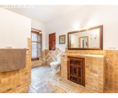 Villa de Ensueño para Golfistas con Vistas Panorámicas en Puerto del Almendro,