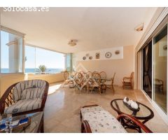 Villa de Ensueño para Golfistas con Vistas Panorámicas en Puerto del Almendro,