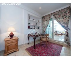 Villa de Ensueño para Golfistas con Vistas Panorámicas en Puerto del Almendro,