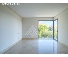 Villa de Ensueño para Golfistas con Vistas Panorámicas en Puerto del Almendro,