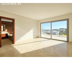 Villa de Ensueño para Golfistas con Vistas Panorámicas en Puerto del Almendro,