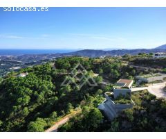 Villa de Ensueño para Golfistas con Vistas Panorámicas en Puerto del Almendro,