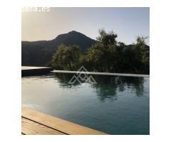 Villa de Ensueño para Golfistas con Vistas Panorámicas en Puerto del Almendro,