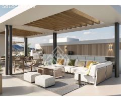 Impresionante Ático Dúplex con Piscina Privada y Vistas Panorámicas en La