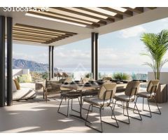 Impresionante Ático Dúplex con Piscina Privada y Vistas Panorámicas en La