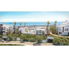Impresionante Ático Dúplex con Piscina Privada y Vistas Panorámicas en La