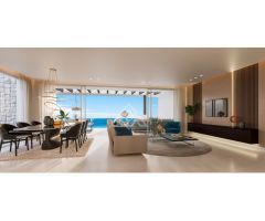 Impresionante Ático Dúplex con Piscina Privada y Vistas Panorámicas en La