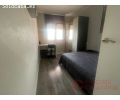PRESENTEM PIS DE 4 HABITACIONS A GERMANS SABAT